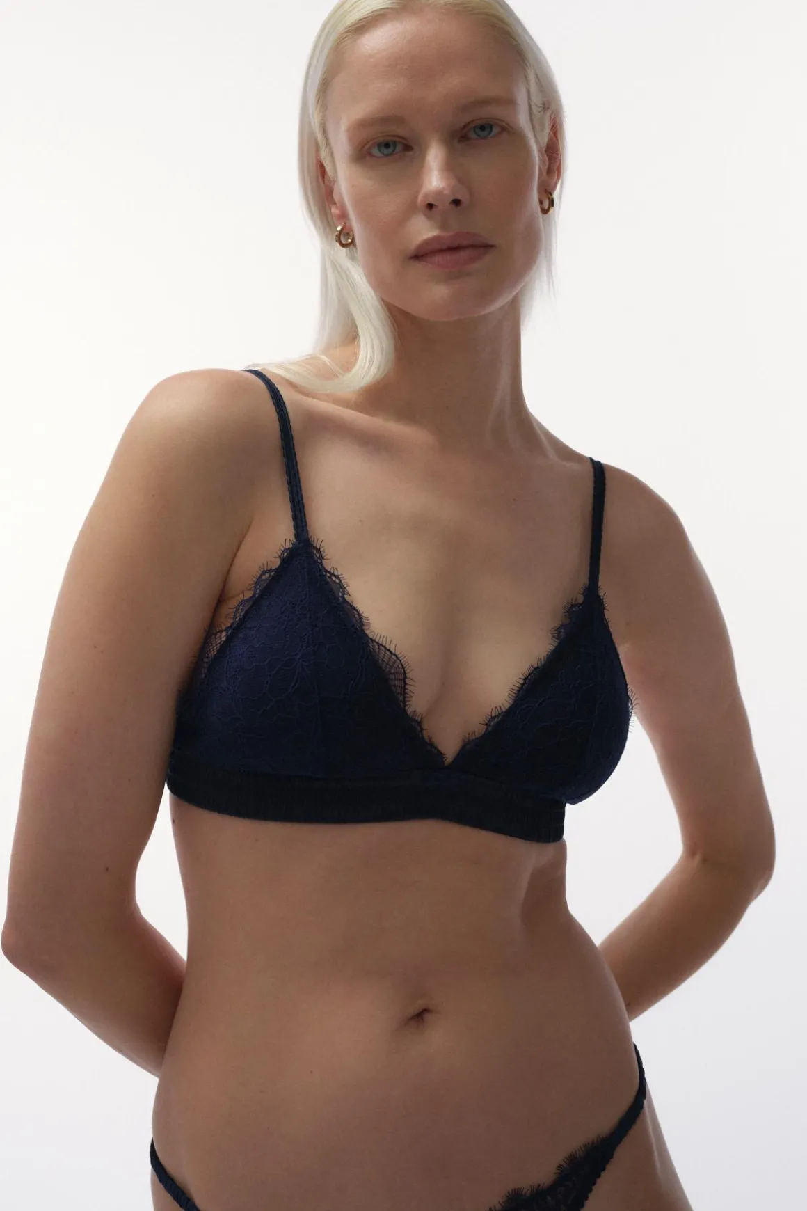 Darling Padded lace bralette