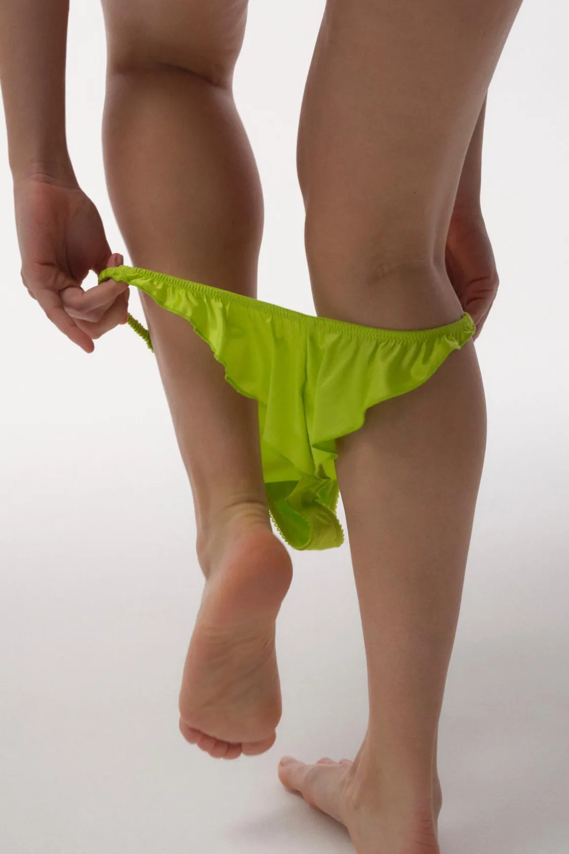 Lily Tanga-style string briefs