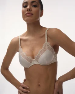 Lovely Delicate wire bra
