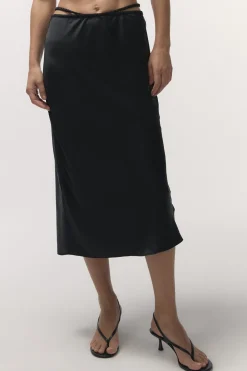 Mia Elegant mid-waist skirt